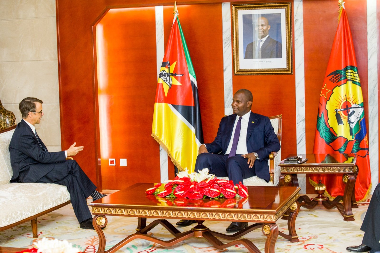 PR-Chapo-recebe-em-audiencia-Embaixador-dos-EUA-para-