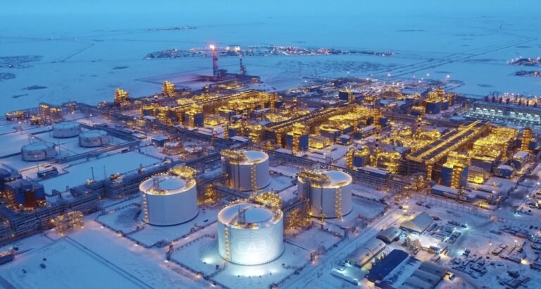 Total-Energies-LNG-Novatek-Arctic-LNG-TotalEnergies_Easy-Resize.com_