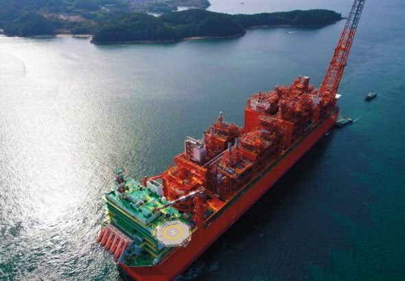 FLNG_Site-DE_Easy-Resize.com_